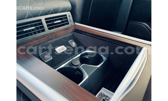 Nunua Imported Toyota Land Cruiser Black Gari ndani ya Import - Dubai nchini Hhohho Nunua Imported Toyota Land Cruiser Black Gari ndani ya Import - Dubai nchini Hhohho