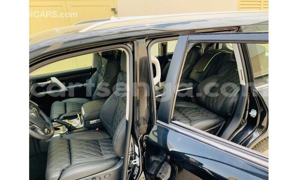 Nunua Imported Toyota Land Cruiser Black Gari ndani ya Import - Dubai nchini Hhohho Nunua Imported Toyota Land Cruiser Black Gari ndani ya Import - Dubai nchini Hhohho