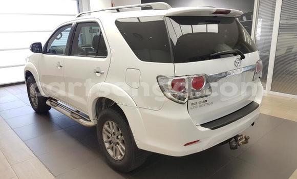 Acheter Occasion Voiture Toyota Fortuner Blanc à Big Bend, Lubombo Acheter Occasion Voiture Toyota Fortuner Blanc à Big Bend, Lubombo