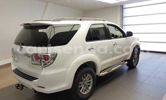 Acheter Occasion Voiture Toyota Fortuner Blanc à Big Bend, Lubombo Acheter Occasion Voiture Toyota Fortuner Blanc à Big Bend, Lubombo