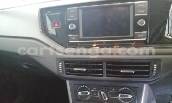 Nunua Ilio tumika Volkswagen Polo White Gari ndani ya Manzini nchini Manzini Nunua Ilio tumika Volkswagen Polo White Gari ndani ya Manzini nchini Manzini