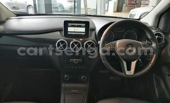 Acheter Occasion Voiture Mercedes‒Benz E–Class Blanc à Manzini, Manzini Acheter Occasion Voiture Mercedes‒Benz E–Class Blanc à Manzini, Manzini