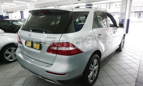 Acheter Occasion Voiture Mercedes‒Benz ML–Class Gris à Big Bend, Lubombo Acheter Occasion Voiture Mercedes‒Benz ML–Class Gris à Big Bend, Lubombo