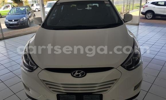 Acheter Occasion Voiture Hyundai ix35 Blanc à Big Bend, Lubombo Acheter Occasion Voiture Hyundai ix35 Blanc à Big Bend, Lubombo