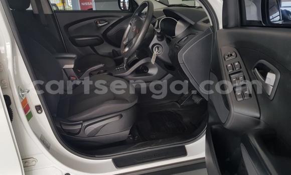 Acheter Occasion Voiture Hyundai ix35 Blanc à Big Bend, Lubombo Acheter Occasion Voiture Hyundai ix35 Blanc à Big Bend, Lubombo