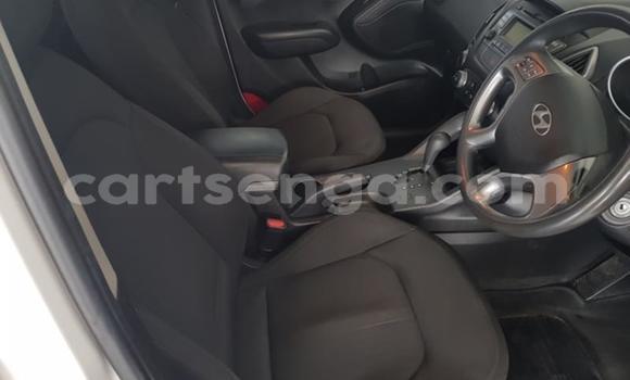 Acheter Occasion Voiture Hyundai ix35 Blanc à Big Bend, Lubombo Acheter Occasion Voiture Hyundai ix35 Blanc à Big Bend, Lubombo