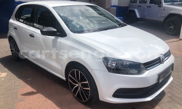 Buy Used Volkswagen Polo White Car in Kwaluseni in Manzini Buy Used Volkswagen Polo White Car in Kwaluseni in Manzini
