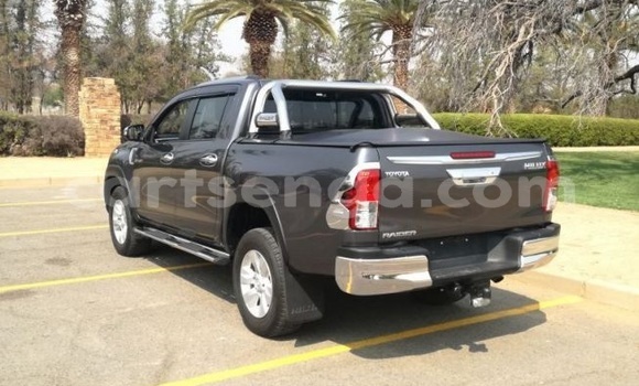 Buy Used Toyota Hilux Black Car in Hlatikulu in Shiselweni District Buy Used Toyota Hilux Black Car in Hlatikulu in Shiselweni District