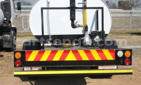 Buy Used Isuzu FTR 850 White Truck in Bhunya in Manzini Buy Used Isuzu FTR 850 White Truck in Bhunya in Manzini