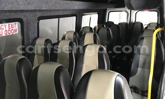 Nunua Ilio tumika Mercedes‒Benz Sprinter White Lori ndani ya Mbabane nchini Manzini Nunua Ilio tumika Mercedes‒Benz Sprinter White Lori ndani ya Mbabane nchini Manzini