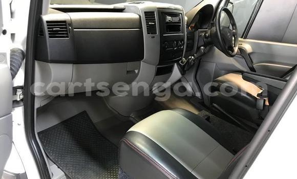 Nunua Ilio tumika Mercedes‒Benz Sprinter White Lori ndani ya Mbabane nchini Manzini Nunua Ilio tumika Mercedes‒Benz Sprinter White Lori ndani ya Mbabane nchini Manzini