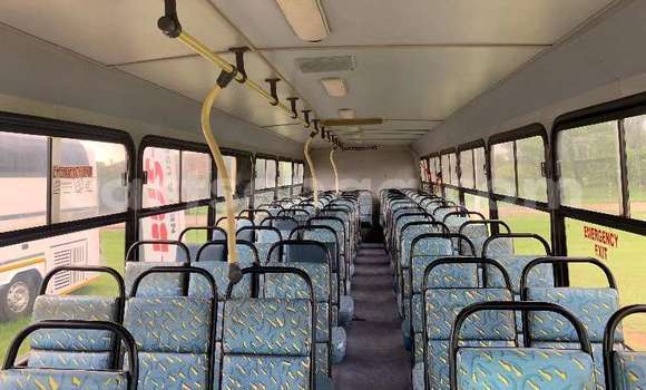 Nunua Ilio tumika Scania R420 White Lori ndani ya Mbabane nchini Manzini Nunua Ilio tumika Scania R420 White Lori ndani ya Mbabane nchini Manzini