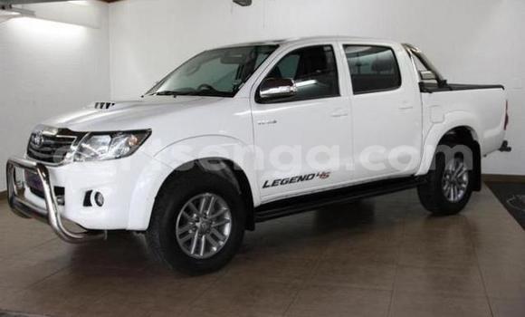 Nunua Ilio tumika Toyota Hilux White Gari ndani ya Mbabane nchini Manzini Nunua Ilio tumika Toyota Hilux White Gari ndani ya Mbabane nchini Manzini