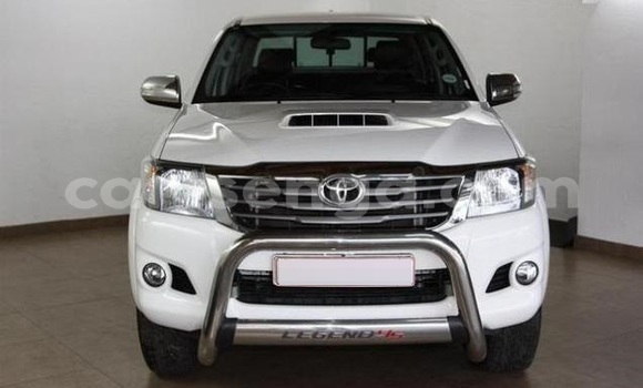 Nunua Ilio tumika Toyota Hilux White Gari ndani ya Mbabane nchini Manzini Nunua Ilio tumika Toyota Hilux White Gari ndani ya Mbabane nchini Manzini