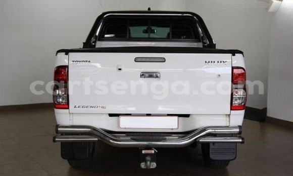 Nunua Ilio tumika Toyota Hilux White Gari ndani ya Mbabane nchini Manzini Nunua Ilio tumika Toyota Hilux White Gari ndani ya Mbabane nchini Manzini