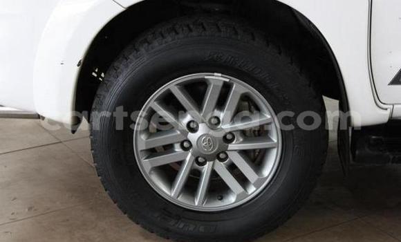 Nunua Ilio tumika Toyota Hilux White Gari ndani ya Mbabane nchini Manzini Nunua Ilio tumika Toyota Hilux White Gari ndani ya Mbabane nchini Manzini