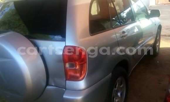 Nunua Ilio tumika Toyota RAV4 Silver Gari ndani ya Manzini nchini Manzini Nunua Ilio tumika Toyota RAV4 Silver Gari ndani ya Manzini nchini Manzini