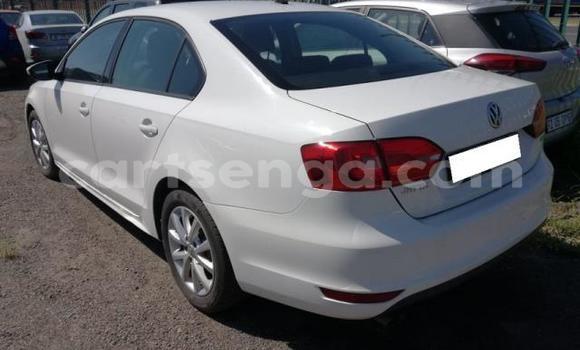 Nunua Ilio tumika Volkswagen Jetta White Gari ndani ya Mbabane nchini Manzini Nunua Ilio tumika Volkswagen Jetta White Gari ndani ya Mbabane nchini Manzini