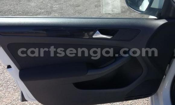 Nunua Ilio tumika Volkswagen Jetta White Gari ndani ya Mbabane nchini Manzini Nunua Ilio tumika Volkswagen Jetta White Gari ndani ya Mbabane nchini Manzini