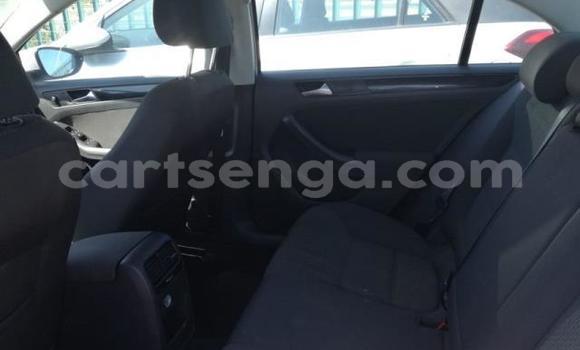 Nunua Ilio tumika Volkswagen Jetta White Gari ndani ya Mbabane nchini Manzini Nunua Ilio tumika Volkswagen Jetta White Gari ndani ya Mbabane nchini Manzini