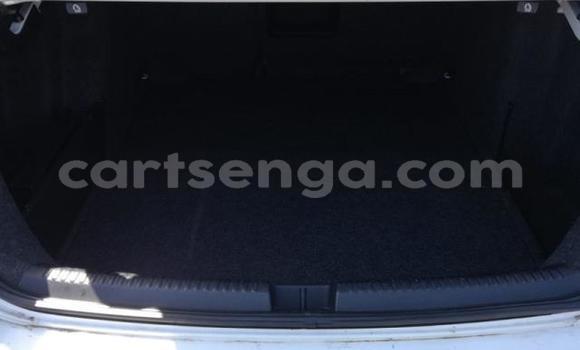 Nunua Ilio tumika Volkswagen Jetta White Gari ndani ya Mbabane nchini Manzini Nunua Ilio tumika Volkswagen Jetta White Gari ndani ya Mbabane nchini Manzini