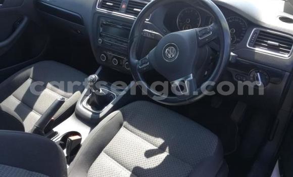 Nunua Ilio tumika Volkswagen Jetta White Gari ndani ya Mbabane nchini Manzini Nunua Ilio tumika Volkswagen Jetta White Gari ndani ya Mbabane nchini Manzini