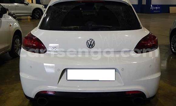 Nunua Ilio tumika Volkswagen Scirocco R White Gari ndani ya Mbabane nchini Manzini Nunua Ilio tumika Volkswagen Scirocco R White Gari ndani ya Mbabane nchini Manzini
