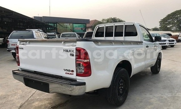 Buy Used Toyota Hilux White Car in Manzini in Manzini Buy Used Toyota Hilux White Car in Manzini in Manzini