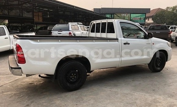Buy Used Toyota Hilux White Car in Manzini in Manzini Buy Used Toyota Hilux White Car in Manzini in Manzini