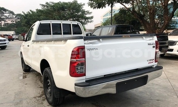 Buy Used Toyota Hilux White Car in Manzini in Manzini Buy Used Toyota Hilux White Car in Manzini in Manzini