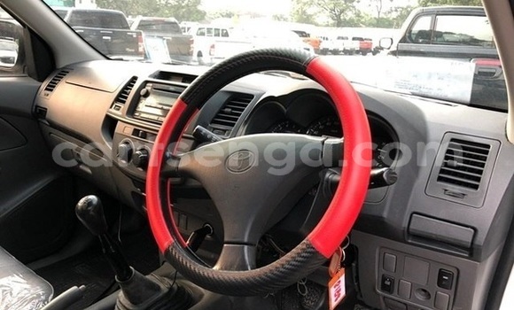 Buy Used Toyota Hilux White Car in Manzini in Manzini Buy Used Toyota Hilux White Car in Manzini in Manzini