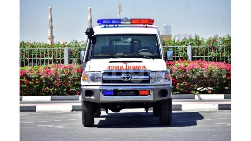 Big with watermark toyota land cruiser hhohho import dubai 16699