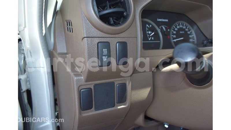 Big with watermark toyota land cruiser hhohho import dubai 16699
