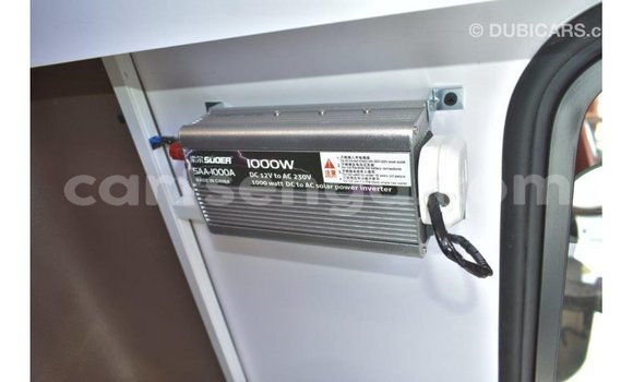 Buy Import Toyota Land Cruiser White Car in Import - Dubai in Hhohho Buy Import Toyota Land Cruiser White Car in Import - Dubai in Hhohho