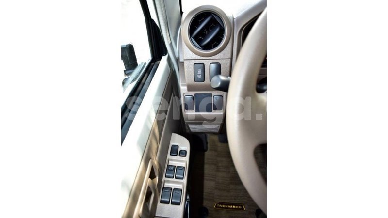 Big with watermark toyota land cruiser hhohho import dubai 16700