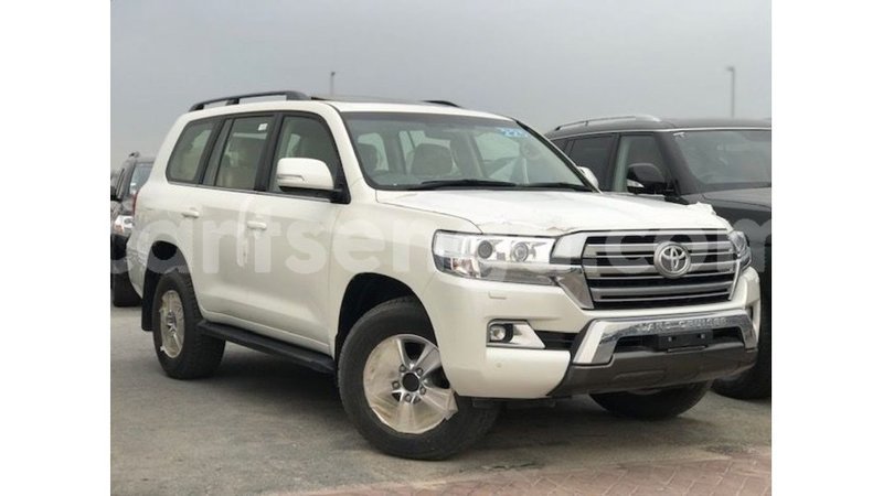Big with watermark toyota land cruiser hhohho import dubai 16712