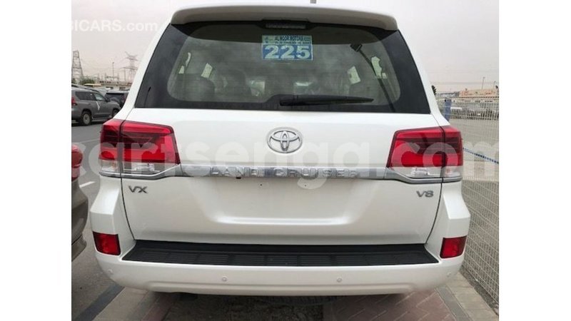 Big with watermark toyota land cruiser hhohho import dubai 16712
