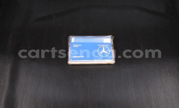 Nunua Ilio tumika Mercedes‒Benz 230 Green Gari ndani ya Mbabane nchini Manzini Nunua Ilio tumika Mercedes‒Benz 230 Green Gari ndani ya Mbabane nchini Manzini