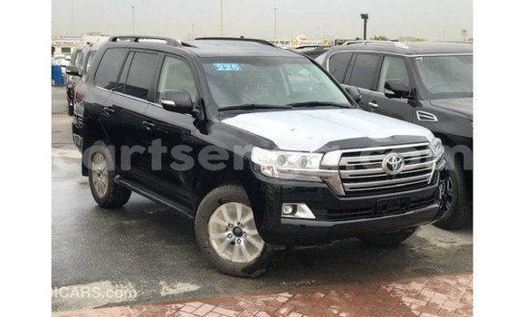 Nunua Imported Toyota Land Cruiser Black Gari ndani ya Import - Dubai nchini Hhohho Nunua Imported Toyota Land Cruiser Black Gari ndani ya Import - Dubai nchini Hhohho