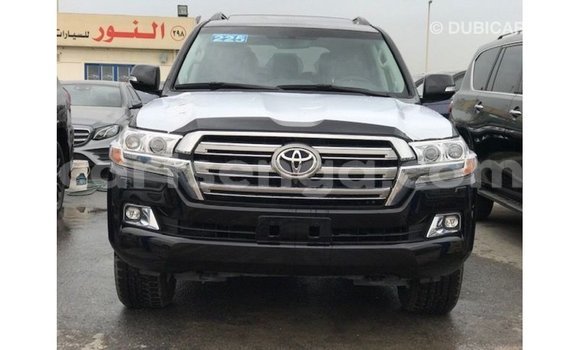 Nunua Imported Toyota Land Cruiser Black Gari ndani ya Import - Dubai nchini Hhohho Nunua Imported Toyota Land Cruiser Black Gari ndani ya Import - Dubai nchini Hhohho