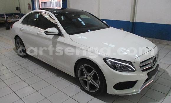 Nunua Ilio tumika Mercedes‒Benz 200 White Gari ndani ya Manzini nchini Manzini Nunua Ilio tumika Mercedes‒Benz 200 White Gari ndani ya Manzini nchini Manzini