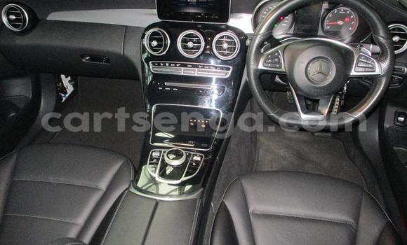 Nunua Ilio tumika Mercedes‒Benz 200 White Gari ndani ya Manzini nchini Manzini Nunua Ilio tumika Mercedes‒Benz 200 White Gari ndani ya Manzini nchini Manzini