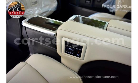 Buy Import Toyota Granvia White Car in Import - Dubai in Hhohho Buy Import Toyota Granvia White Car in Import - Dubai in Hhohho