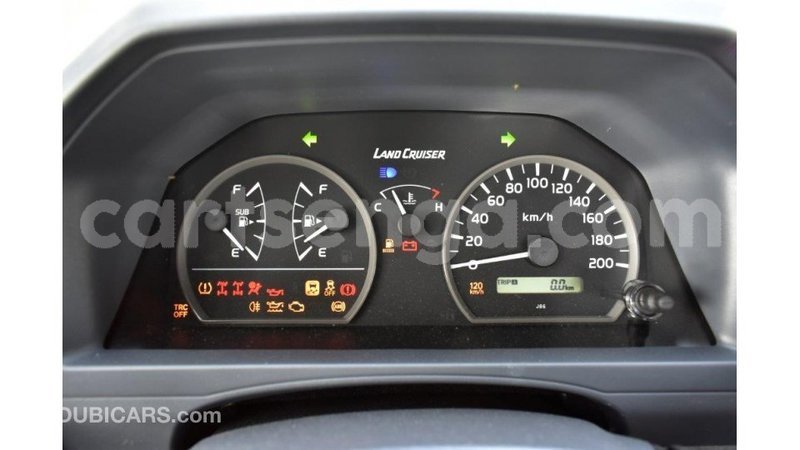 Big with watermark toyota land cruiser hhohho import dubai 16729