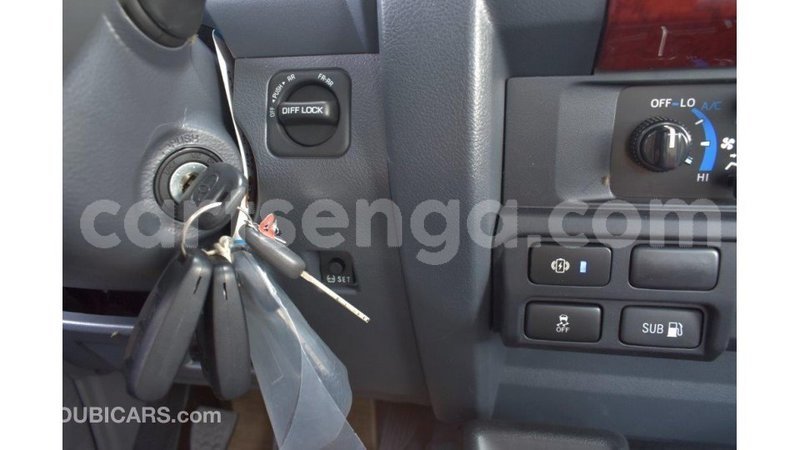 Big with watermark toyota land cruiser hhohho import dubai 16729