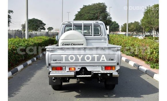 Buy Import Toyota Land Cruiser Other Car in Import - Dubai in Hhohho Buy Import Toyota Land Cruiser Other Car in Import - Dubai in Hhohho