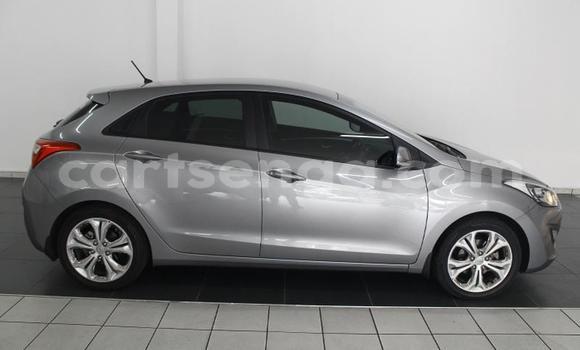 Nunua Ilio tumika Hyundai i30 Silver Gari ndani ya Mbabane nchini Manzini Nunua Ilio tumika Hyundai i30 Silver Gari ndani ya Mbabane nchini Manzini