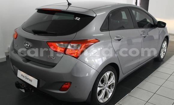Nunua Ilio tumika Hyundai i30 Silver Gari ndani ya Mbabane nchini Manzini Nunua Ilio tumika Hyundai i30 Silver Gari ndani ya Mbabane nchini Manzini