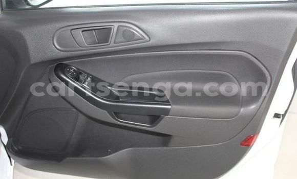 Nunua Ilio tumika Ford Fiesta White Gari ndani ya Hlatikulu nchini Wilaya ya Shiselweni Nunua Ilio tumika Ford Fiesta White Gari ndani ya Hlatikulu nchini Wilaya ya Shiselweni