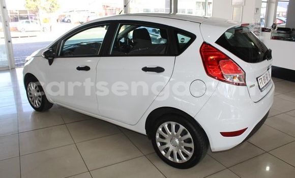 Nunua Ilio tumika Ford Fiesta White Gari ndani ya Hlatikulu nchini Wilaya ya Shiselweni Nunua Ilio tumika Ford Fiesta White Gari ndani ya Hlatikulu nchini Wilaya ya Shiselweni